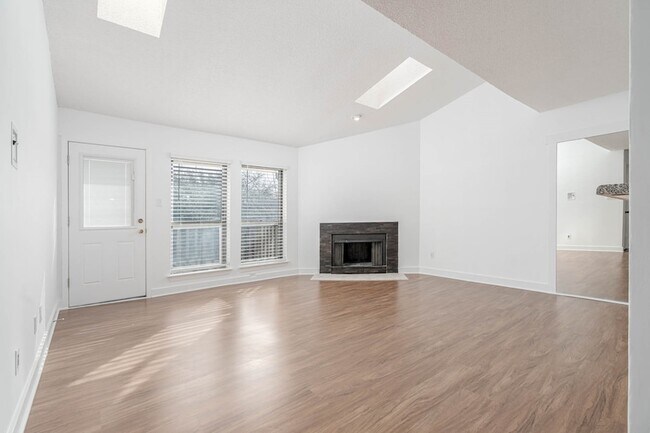 Foto del edificio - 2277 S Kirkwood Rd