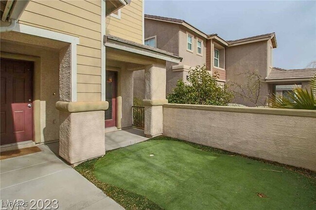 Foto del edificio - 3384 Jasmine Vine Ct