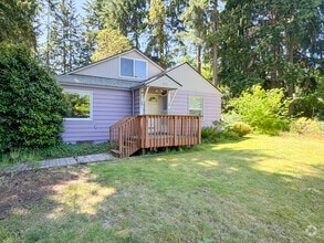 Building Photo - 105 SW 119th St