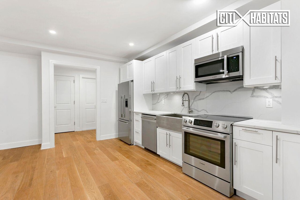 Primary Photo - 160 E 48th St