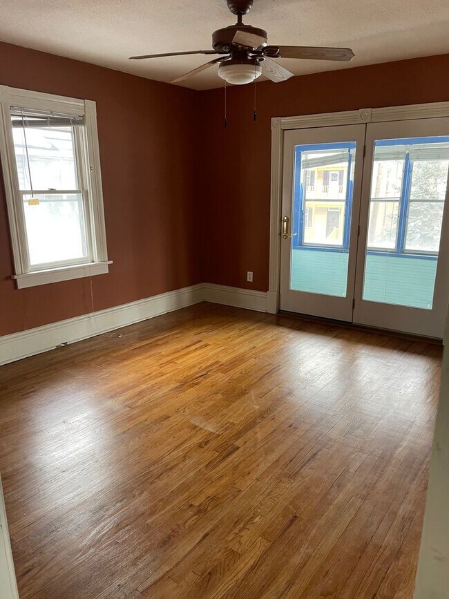 Foto del edificio - 314 13th Ave NE