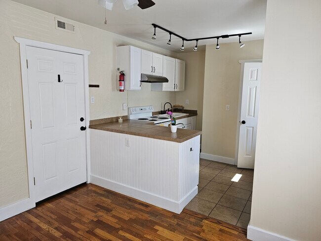 Foto del edificio - 2826 W Platte Ave