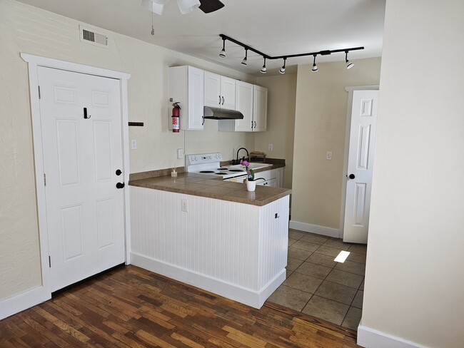 Photo - 2826 W Platte Ave Apartment