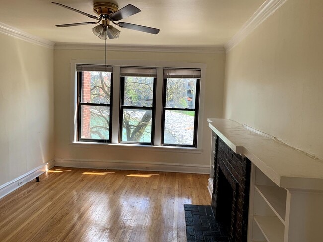 Interior Photo - Howard Beach Apartments