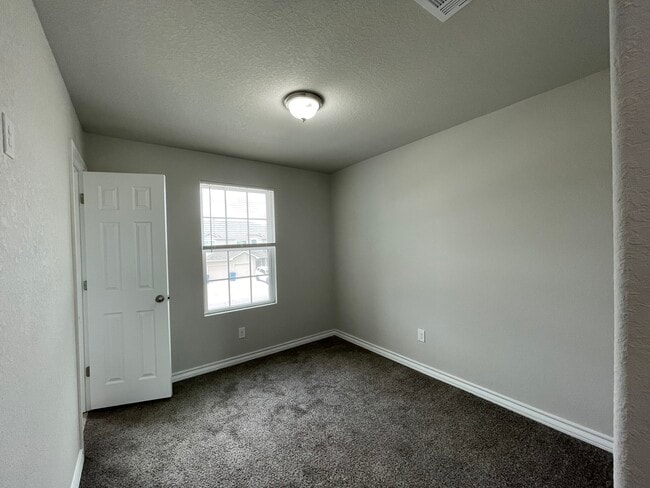 Building Photo - 16906 Spirit Brk