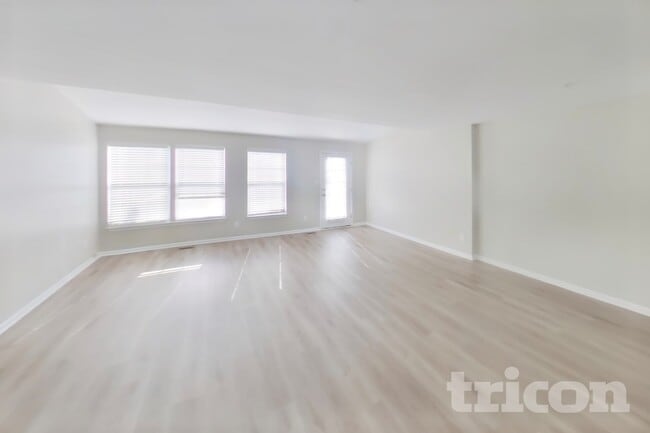 Building Photo - 4839 Limestone Ct