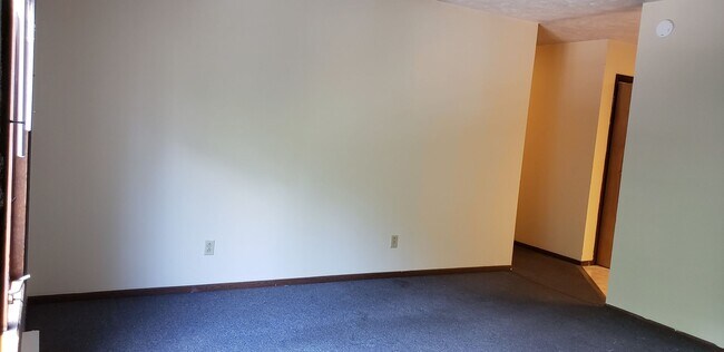 Foto del edificio - 367 Falling Run Rd