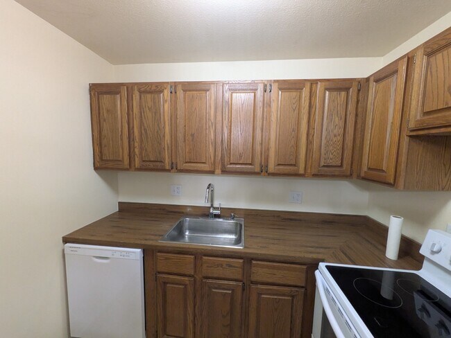 Foto del edificio - Cozy 1BR Apartment in the heart of Buffalo Grove – Heat Included | Unfurnished