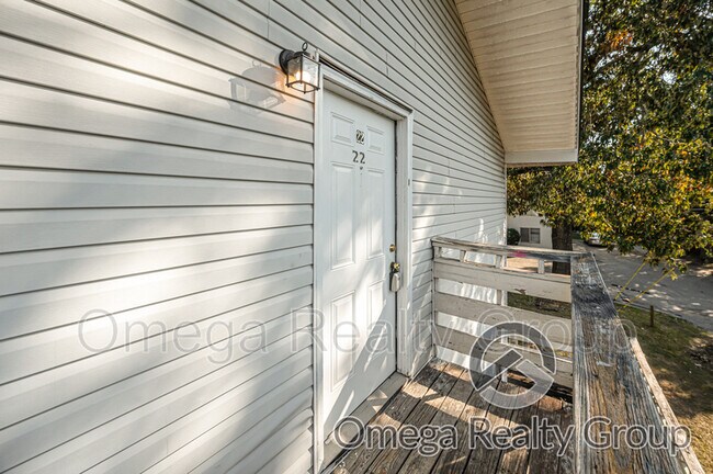 Building Photo - 2901 18th Ave