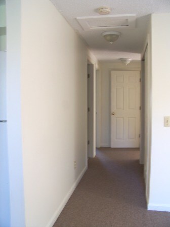 Building Photo - 25 Village Dr