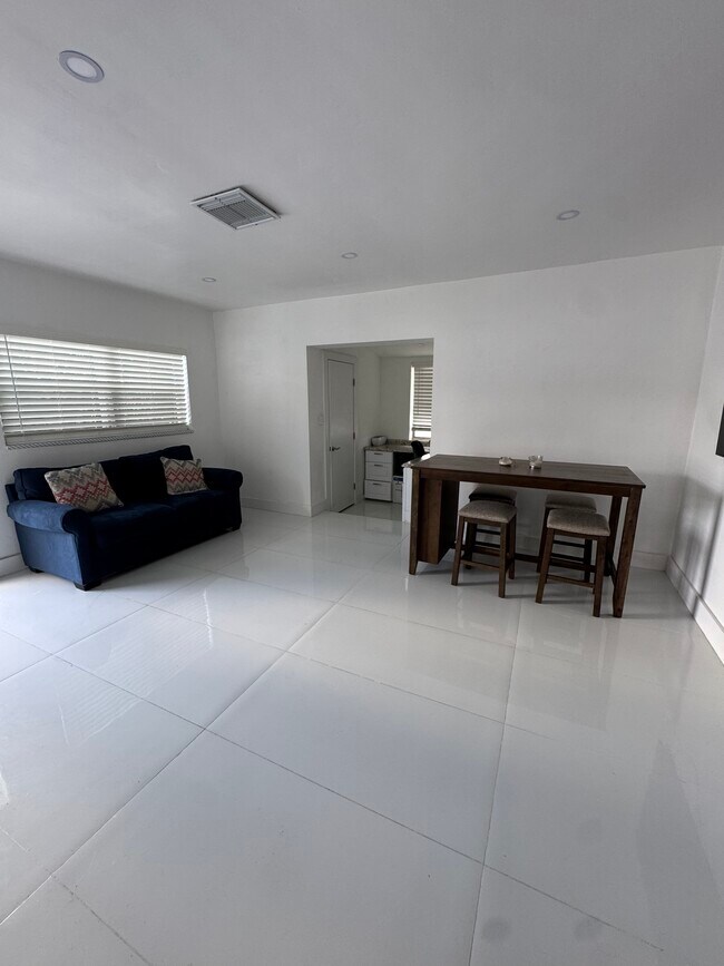Foto del edificio - 7200 SW 4th St