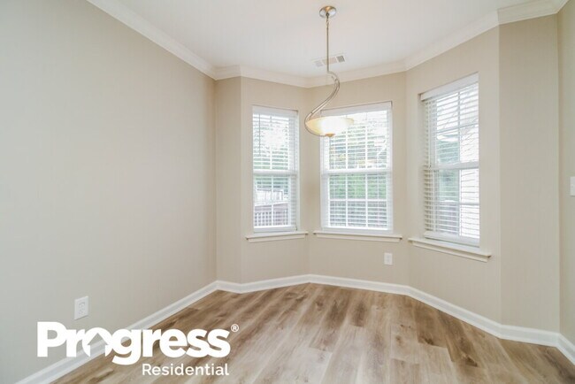 Building Photo - 7017 Hickory Pass Ln