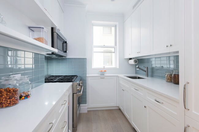 Photo - 25 5th Ave Apartment