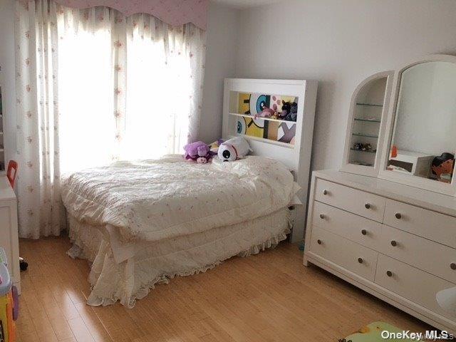 Foto del edificio - 3-30-30 Soundview Ln