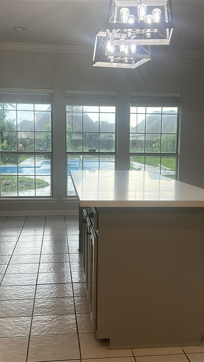 Foto del edificio - 40101 Parker Rd