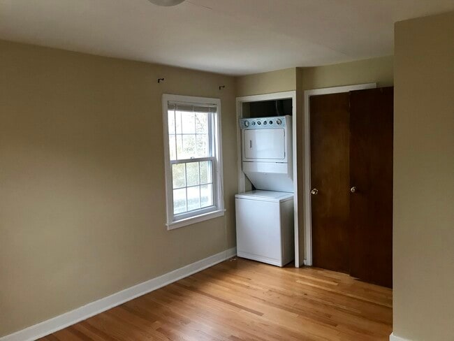 Foto del edificio - Milton St.