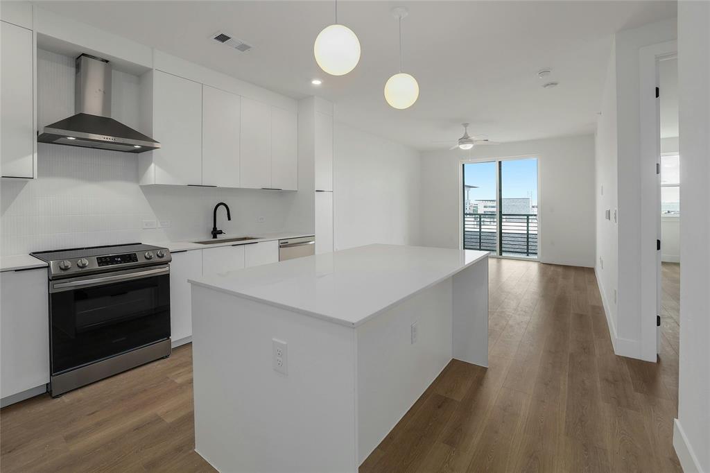 Foto principal - 1701 Simond Ave