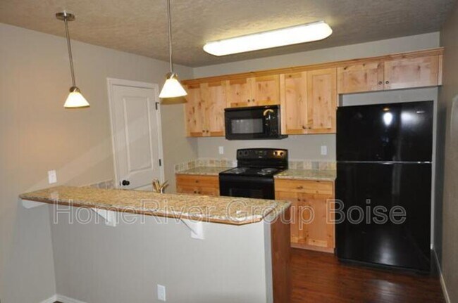 Building Photo - 6684 W Winston Ln
