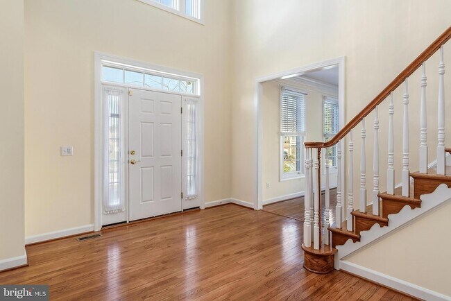 Foto del edificio - 4481 Shady Point Pl
