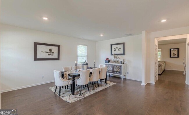 Foto del edificio - 367 Noblewood Dr