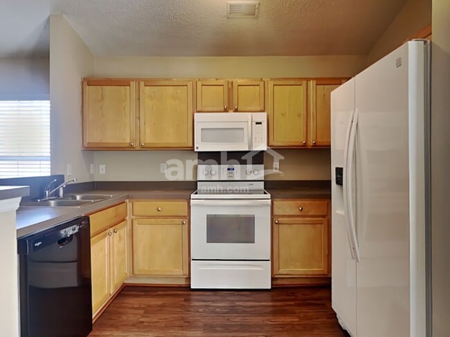 Building Photo - 103 Bill Park Dr