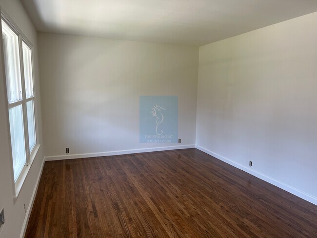 Building Photo - 4757 W 131st St