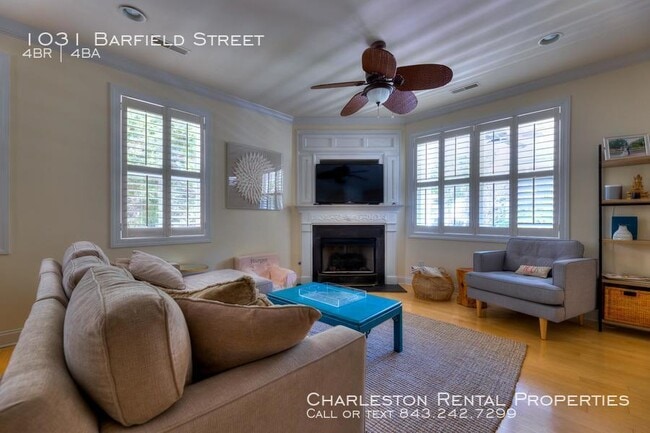 Photo - 1031 Barfield St House