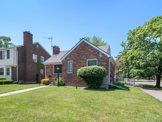 Building Photo - 10825 Worden St