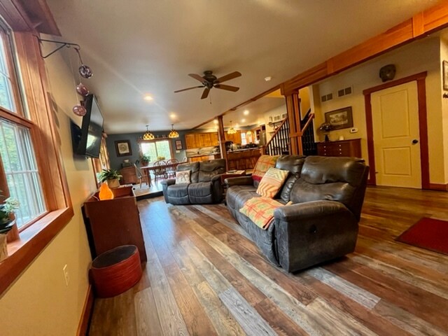 Foto del edificio - 117 Clearfield Rd