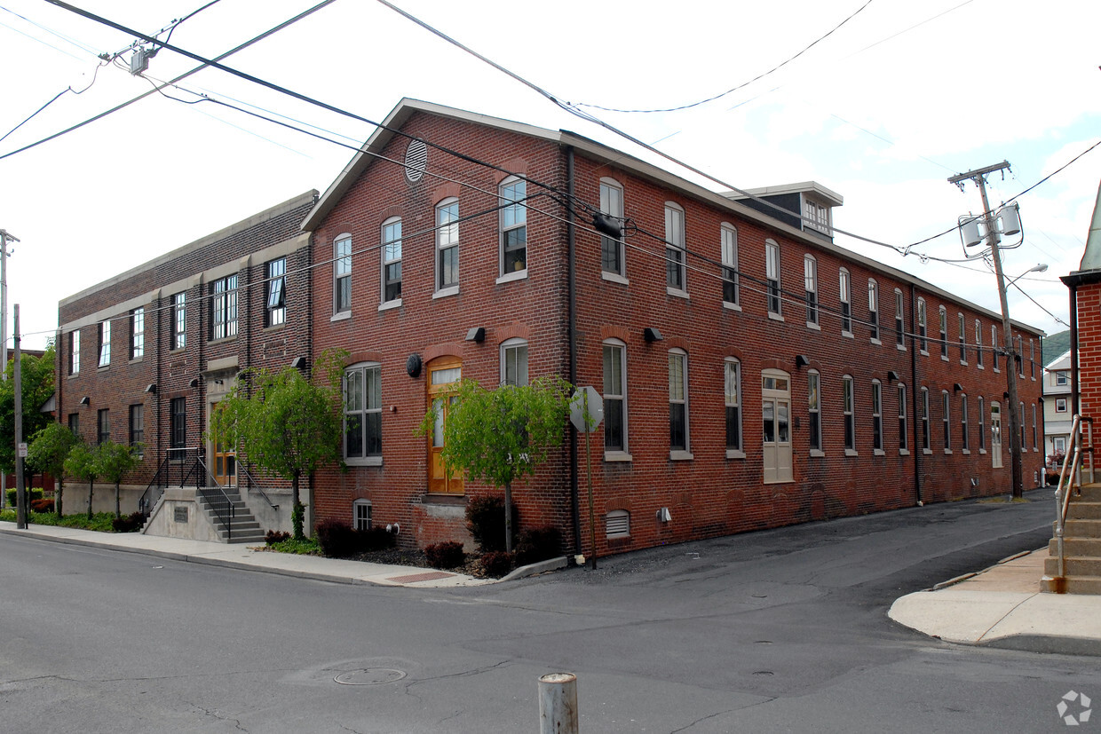 Building Photo - The Knitting Mill on Peach Alley