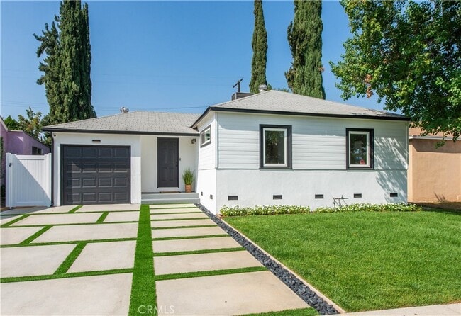 Building Photo - 5759 Jamieson Ave