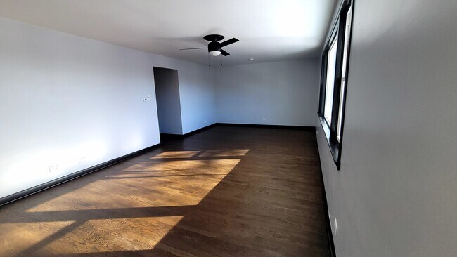 Sala de estar - 5122 W Gladys Ave