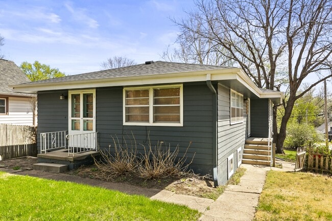 Building Photo - 5518 Woolworth Ave