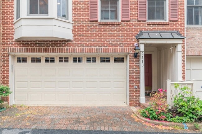 Photo - 2310 N Van Buren Ct Townhome