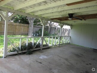 Building Photo - 11731 Lamprey St