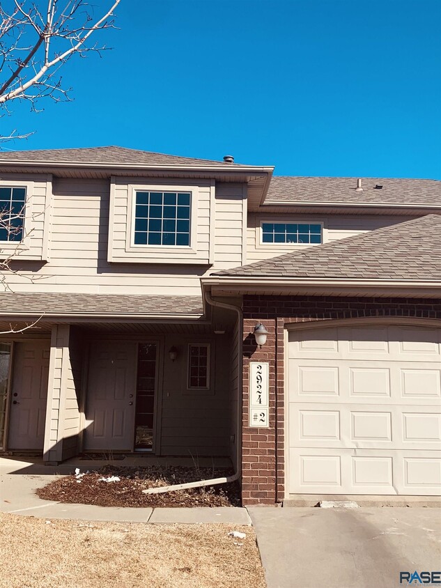 2924 E Kensington St Unit 2, Sioux Falls, SD 57108 Condo for Rent in