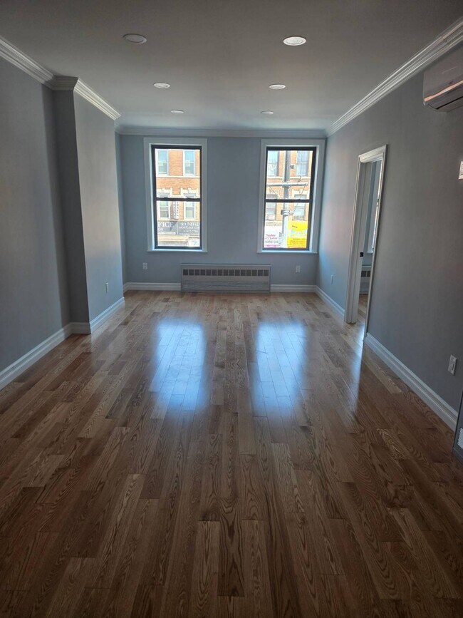 Foto del edificio - 1436 Nostrand Ave