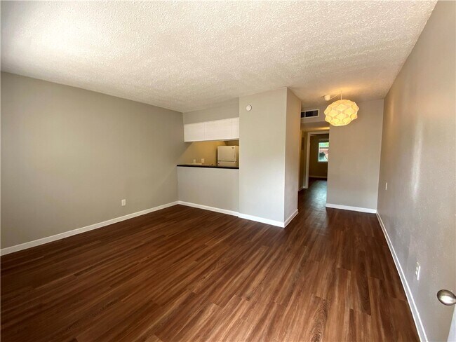 Building Photo - 4007 Avenue C