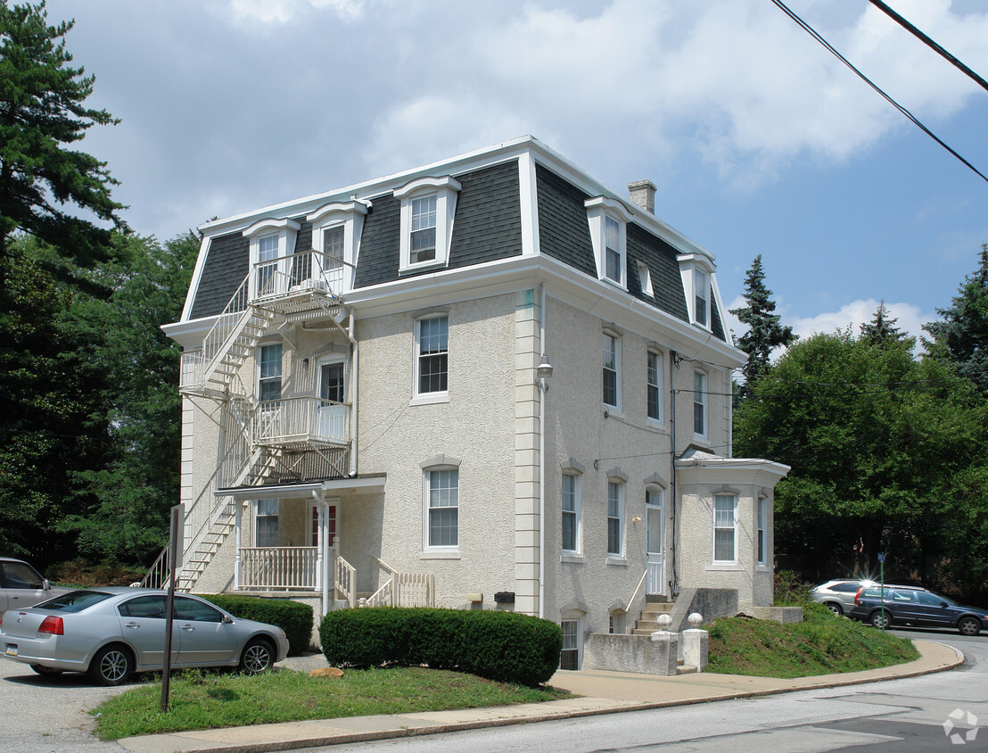 Building Photo - Villanova Crossing Apartments