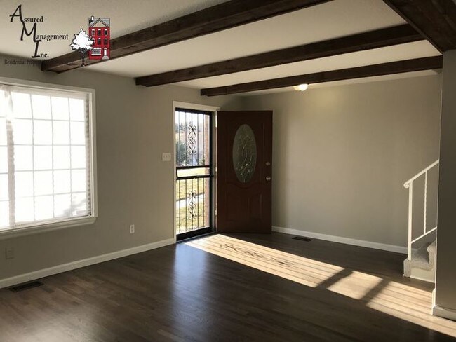 Foto del edificio - 438 Gladiola St