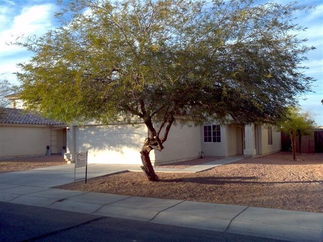 Foto del edificio - 12222 W Corrine Dr