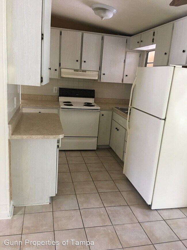 Building Photo - 3 br, 2 bath House - 8303 Croton Ave