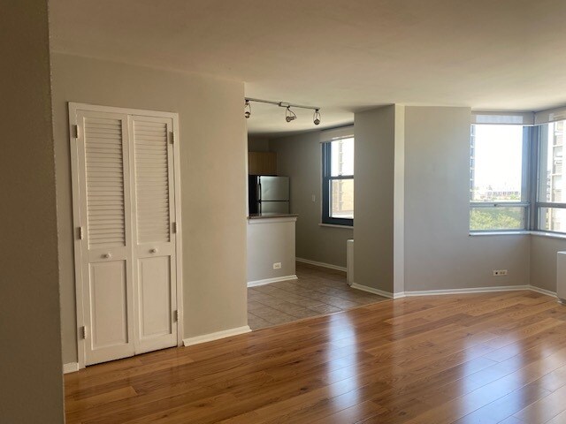 Foto del edificio - 5701 N Sheridan Rd