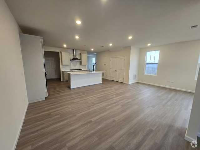 Building Photo - 24406 W Alexis Ln