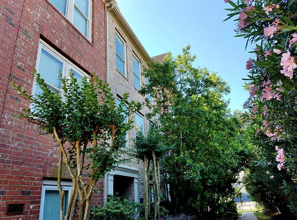 1517 Drew St, Houston, TX 77004 Condo for Rent in Houston, TX