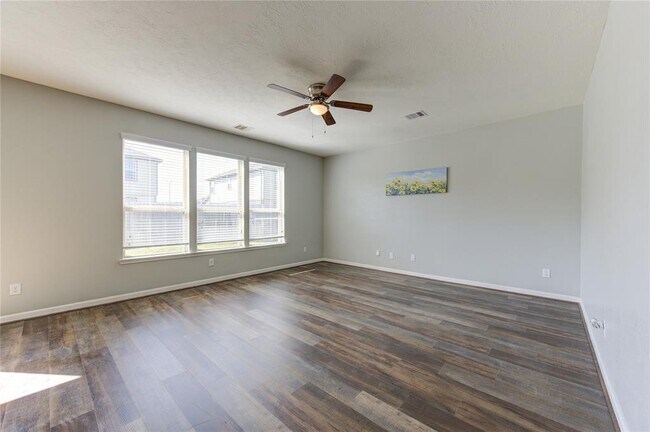 Foto del edificio - 3510 Saxton Green Rd