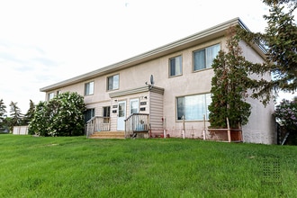 Building Photo - Athlone Park Townhomes