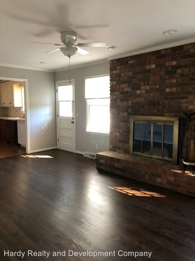 Foto del edificio - 4 br, 2 bath House - 105 Rollingwood Circle