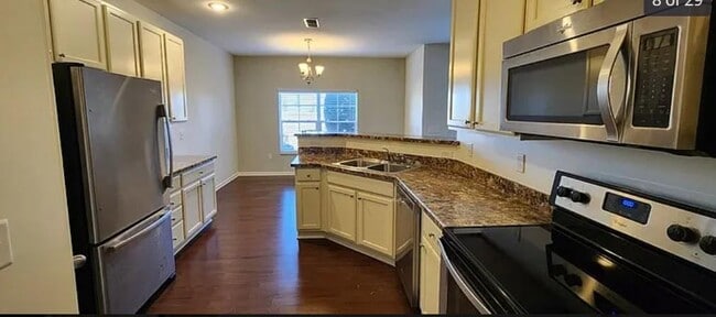 Building Photo - 6815 Kinsale Ln
