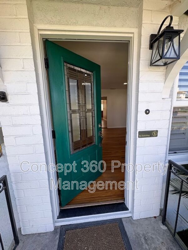 Foto del edificio - 5228 E Brittain St